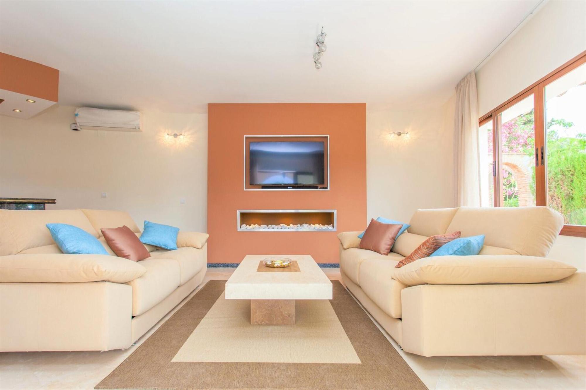 Summer Offers! Fabulous Luxury Villa Near The Beach Sleeps 8 Benalmádena Dış mekan fotoğraf