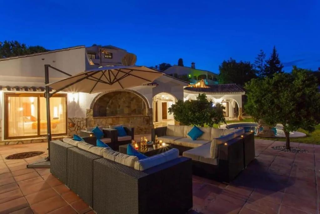 Summer Offers! Fabulous Luxury Villa Near The Beach Sleeps 8 Benalmádena Dış mekan fotoğraf