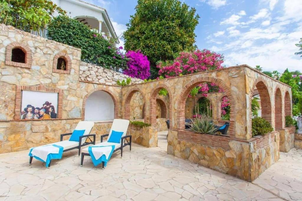 Summer Offers! Fabulous Luxury Villa Near The Beach Sleeps 8 Benalmádena Dış mekan fotoğraf