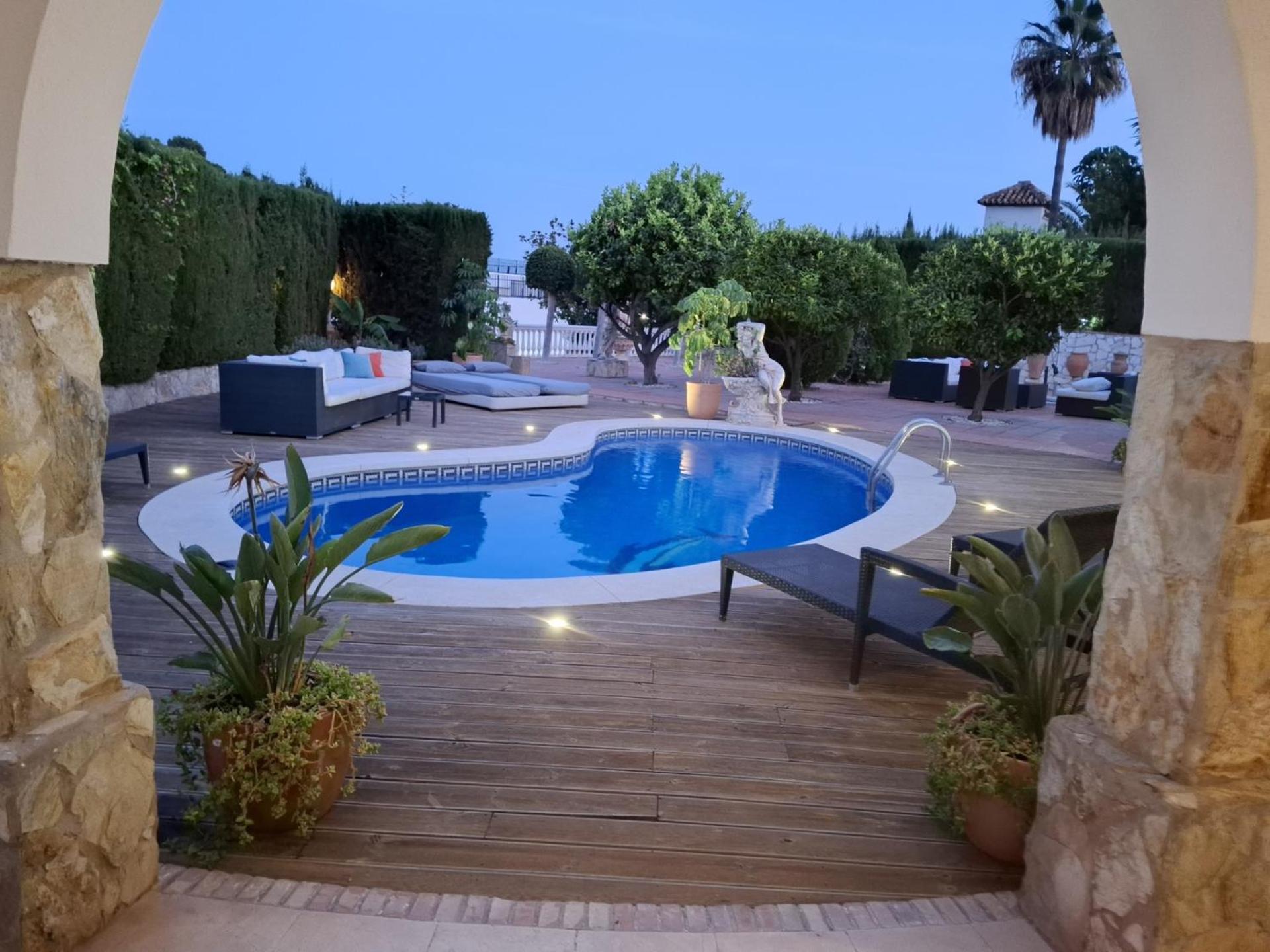 Summer Offers! Fabulous Luxury Villa Near The Beach Sleeps 8 Benalmádena Dış mekan fotoğraf